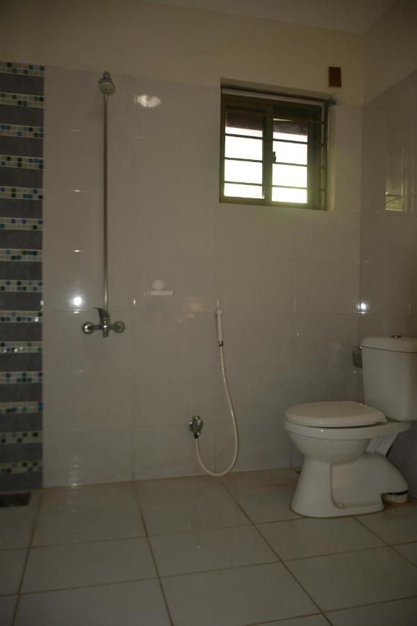 The Travelers Den Hotel อิสลามาบัด ภายนอก รูปภาพ