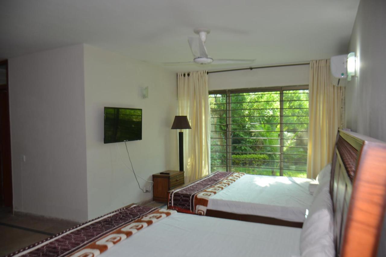 The Travelers Den Hotel อิสลามาบัด ภายนอก รูปภาพ