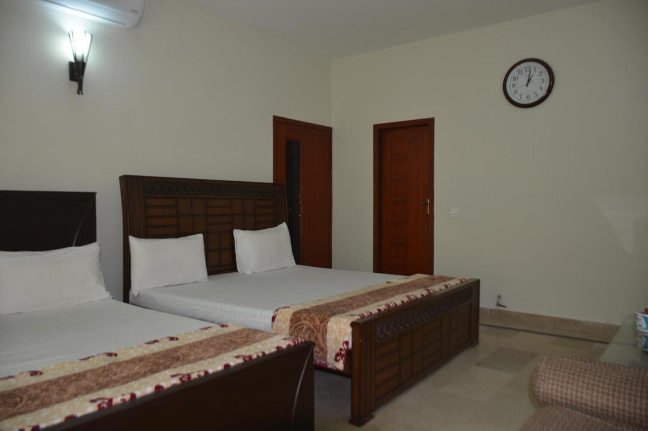 The Travelers Den Hotel อิสลามาบัด ภายนอก รูปภาพ