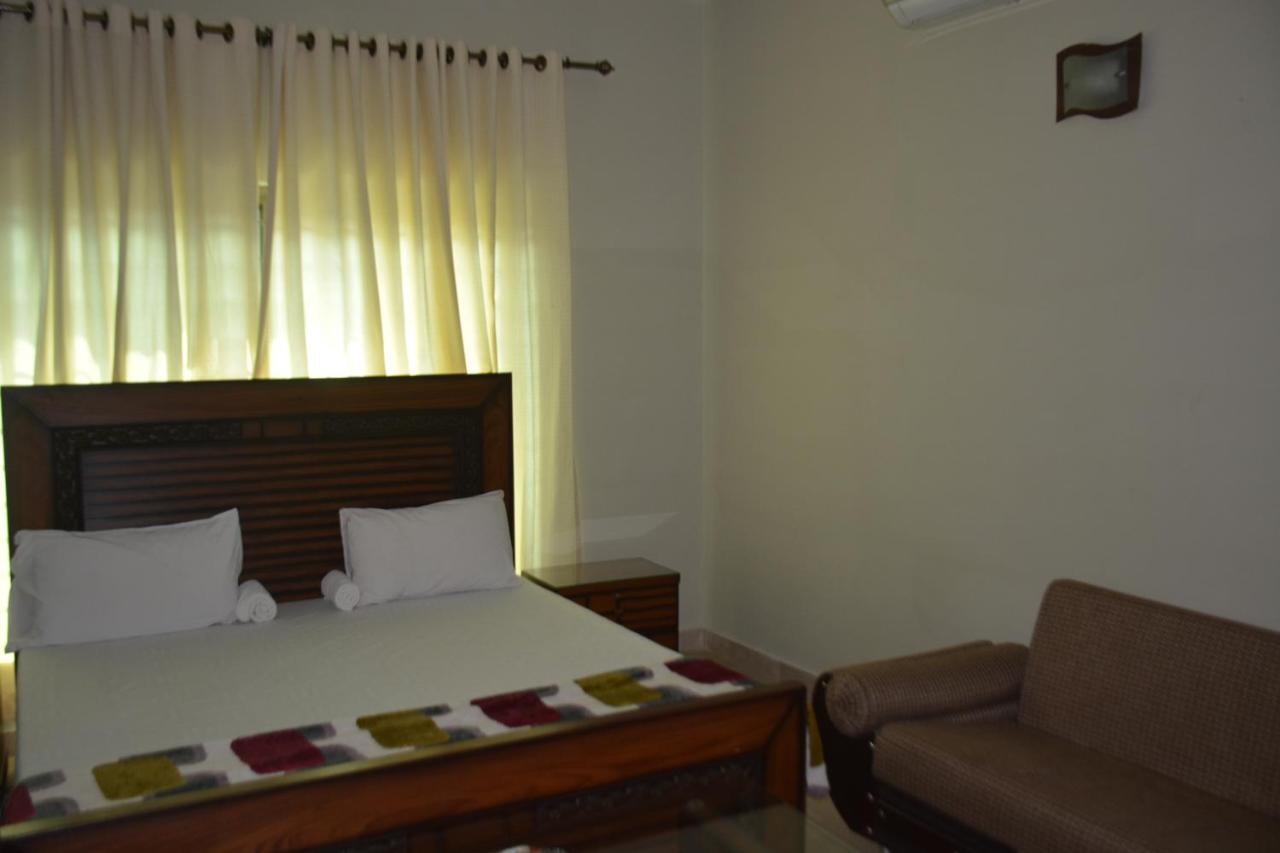 The Travelers Den Hotel อิสลามาบัด ภายนอก รูปภาพ